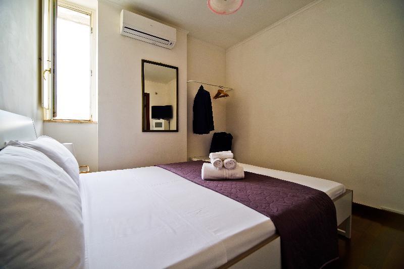 Bed And Travel Apartment Dogana Regia 15 살레르노 외부 사진